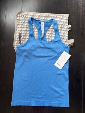 LULULEMON SWIFTLY TECH RACERBACK TANK 2.0 in POOL PARTY SZ 8 NWT